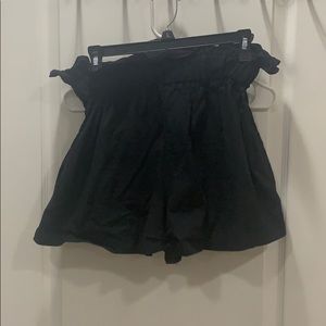Black Storets Wide Leg shorts
